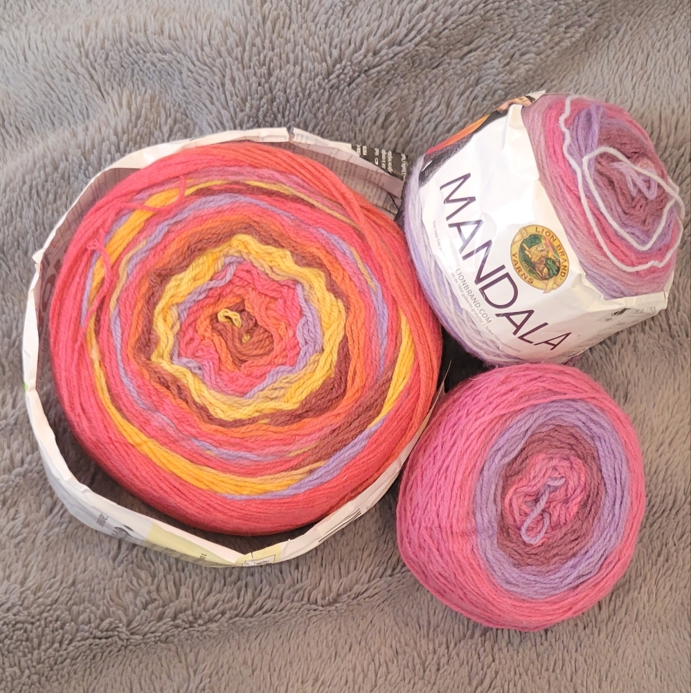 🧶Caron Skinny cakes and LB Mandala